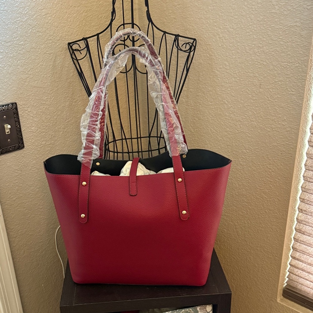 Elegant Red Tote Bag by - Picture 5 of 7